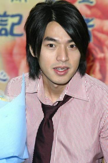 《放羊的星星》李威:为去世女友连续庆生12年,今39岁仍单身