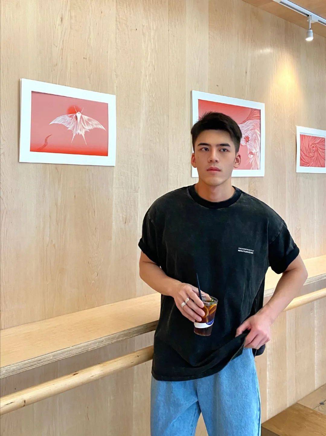 被摄影师拍出霍建华既视感的帅气型男五官立体身材健硕