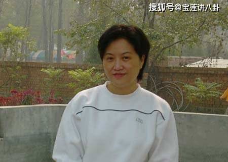 原创他出道24年不温不火演技不输张嘉译今已与妻子恩爱30多年