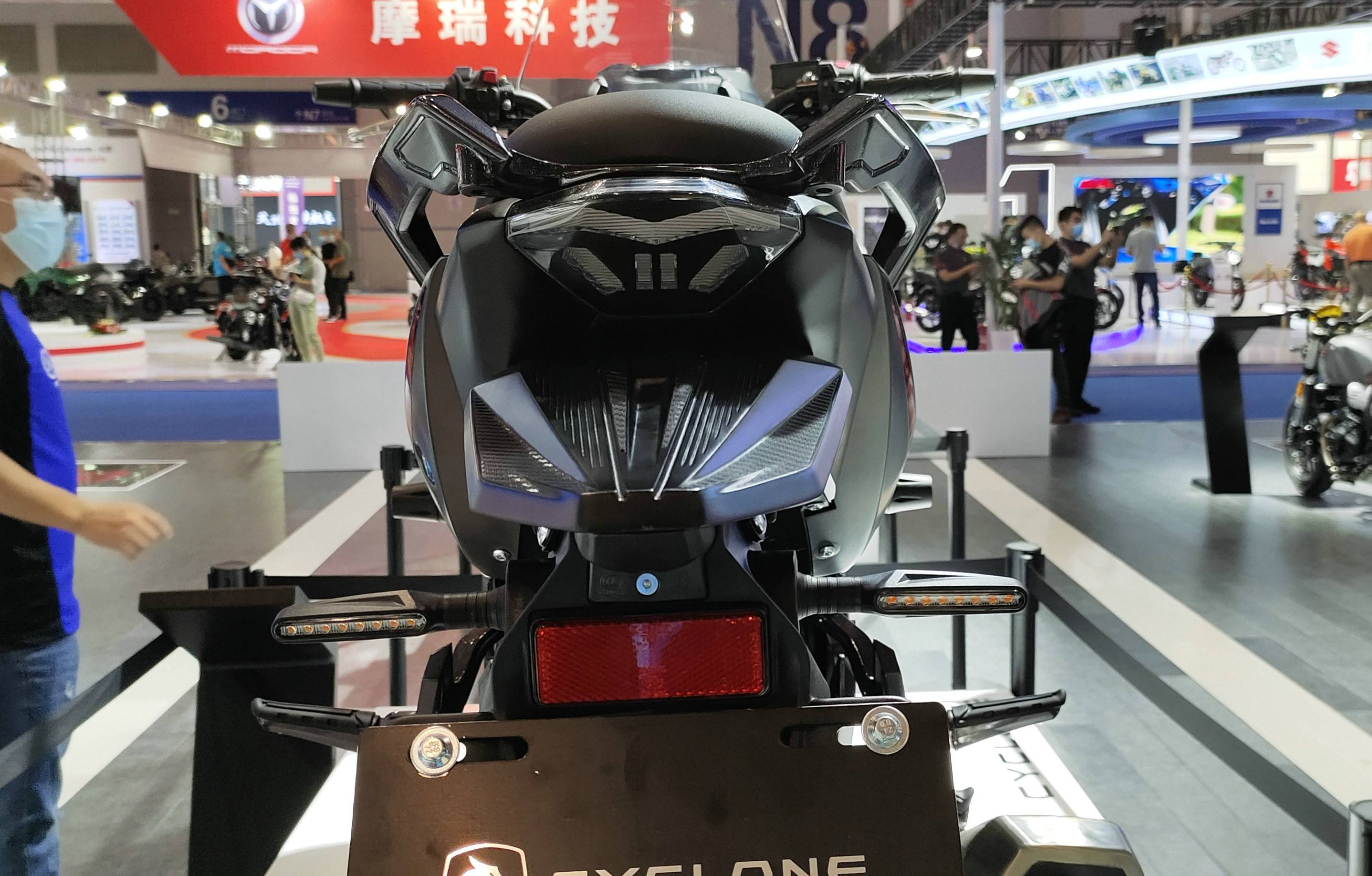 重庆摩博会 最具潜力的国产仿赛 赛科龙rg3低调亮相