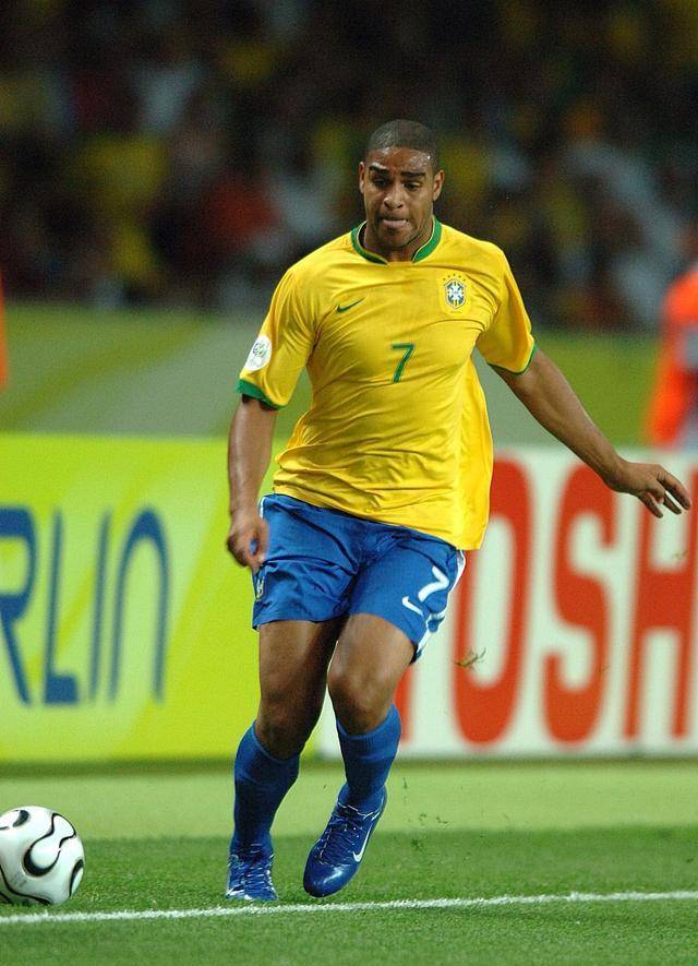 曾经的阿德里亚诺天赋有多强?贵为世界第一人的他都沦为陪衬!