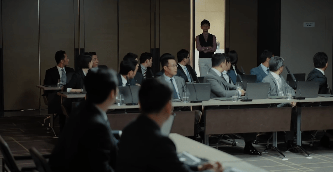 原创平凡的荣耀:李慎思刚上班就惹众怒,背后是克里斯打击曲总的谋划