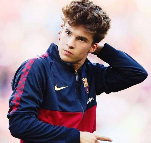 自从科曼上任以后,巴塞罗那的动荡局面就一直没有消停过,老将是一个