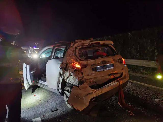 徒步1.5公里,凌锋带领中国志愿医生支援西安车祸现场