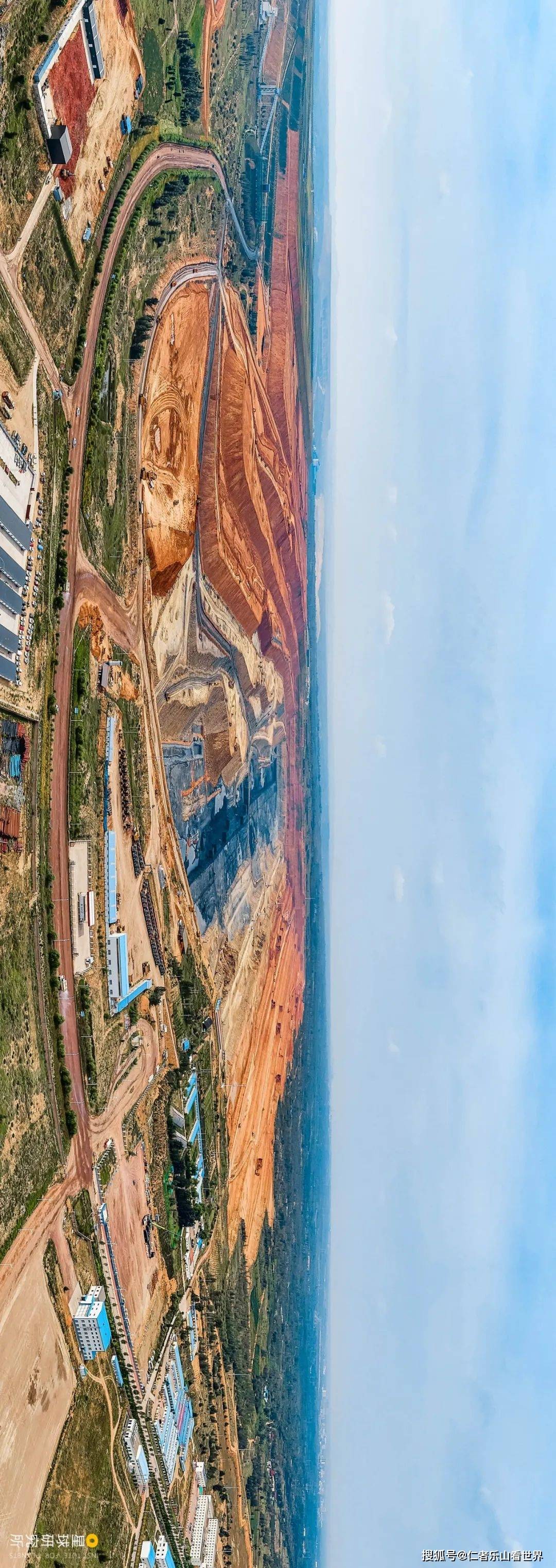 截至2017年全国露天煤矿约有420座如今年产量超过1000万吨的大型露天