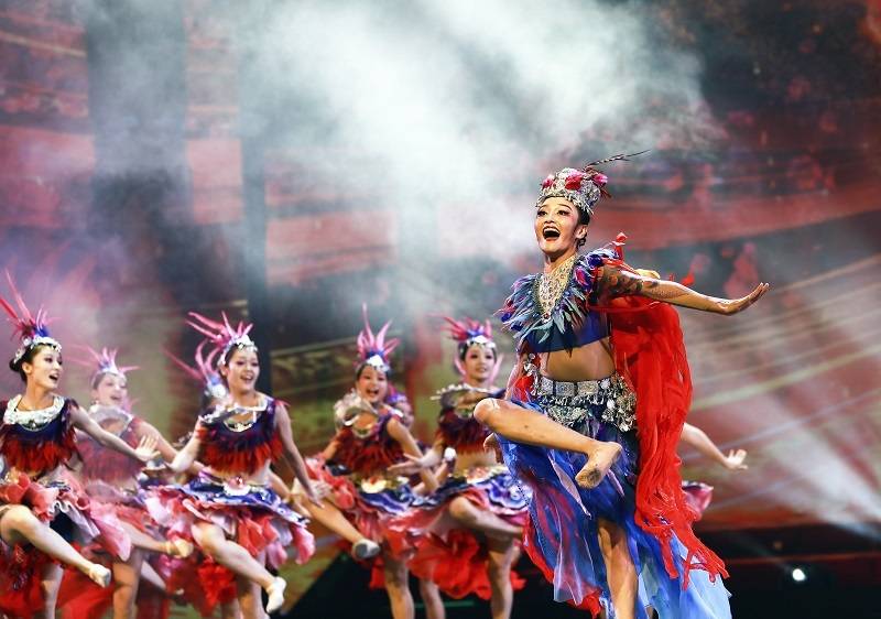 侗族大歌,侗戏,芦笙,琵琶歌等表演尽情展示独具地方特色的民族文化