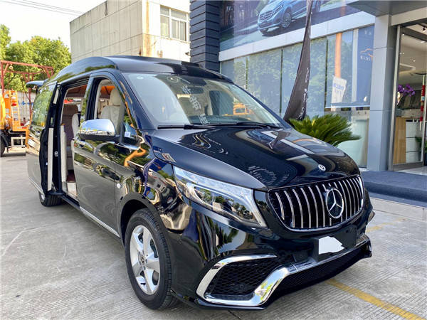 全新-奔驰威霆 改装迈巴赫 高顶双开门 更独特的豪华内饰升级