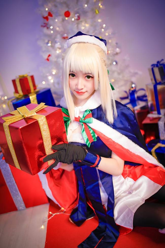 cos黑呆圣诞贺图快来领取你的礼物
