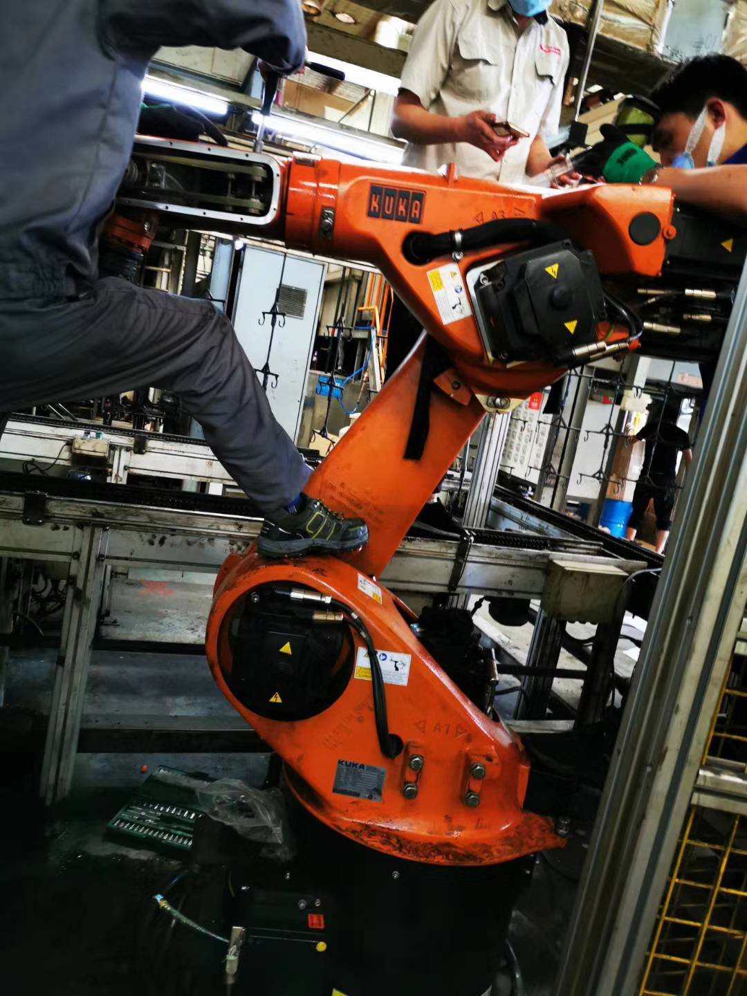 青岛abb机器人间歇性错误故障维修