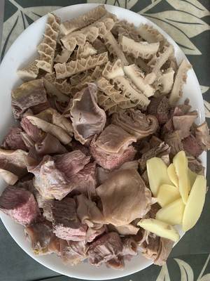 咖喱牛腩牛肚煲名门泽佳315网软烂入味每一口都是精华