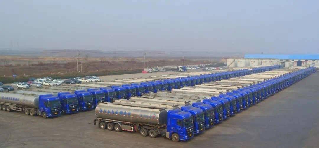 清源集团危化品运输车队】