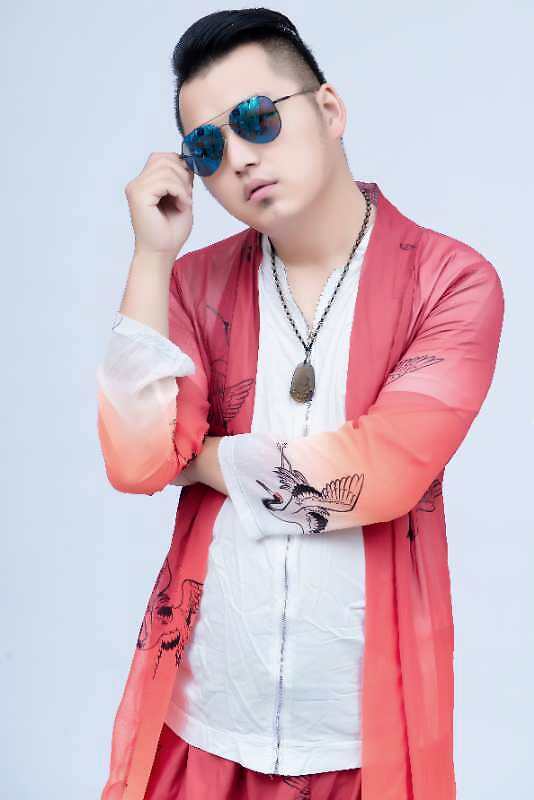 阳光歌者——天乐