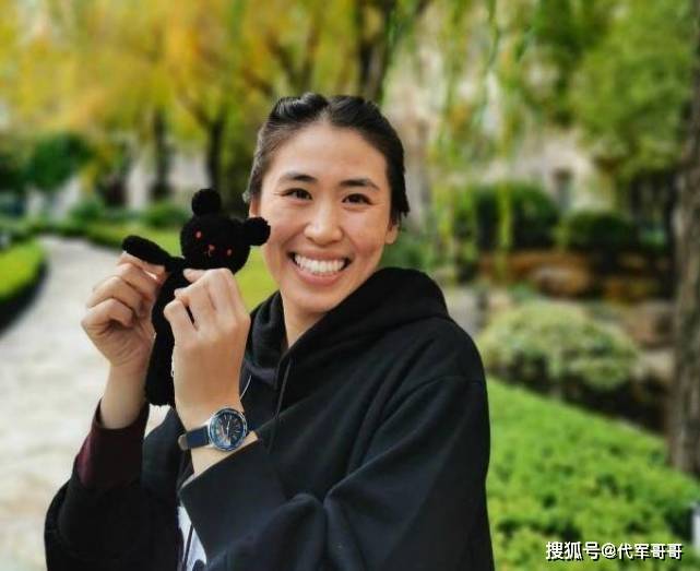 她是郎平最爱的女儿,14岁开始打排球,如今27岁首演电影获好评_白浪