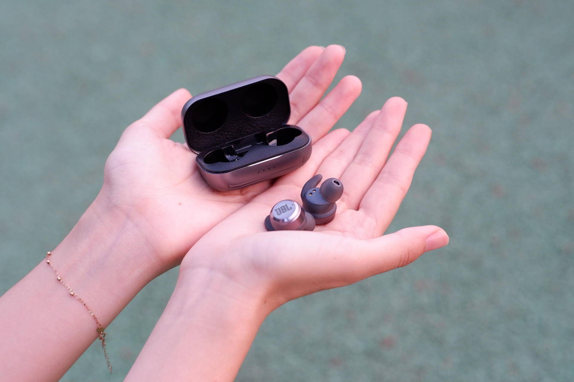 浓重金属风真无线耳机中的小钢炮jblt280twsplus体验