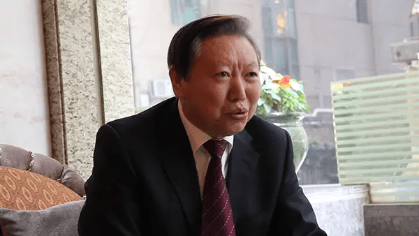 林少华与村上春树长跑30多年,直言村上获诺贝尔奖是早晚的事