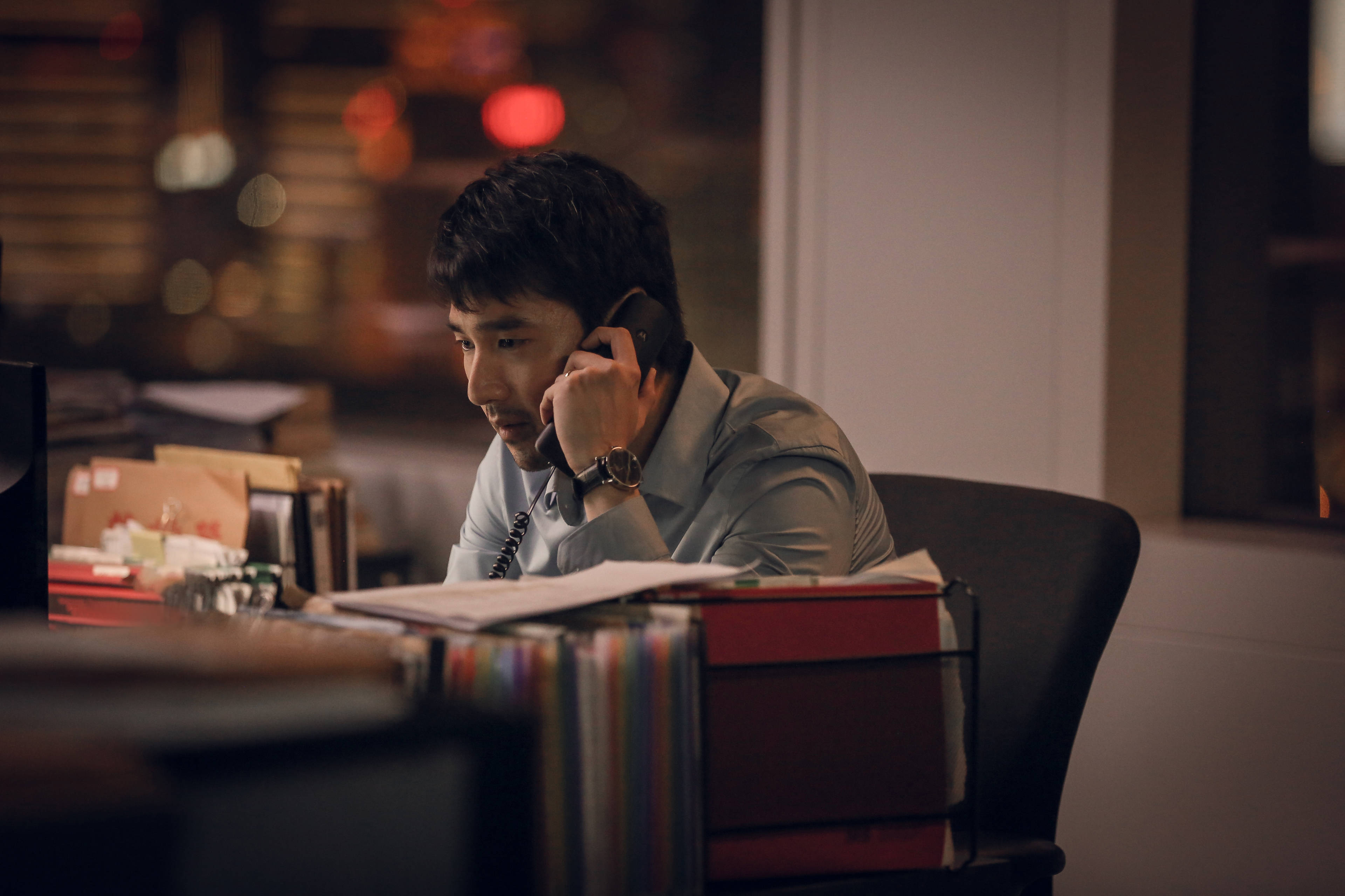 赵又廷平凡的荣耀收官发文告别角色寄语平凡职场人