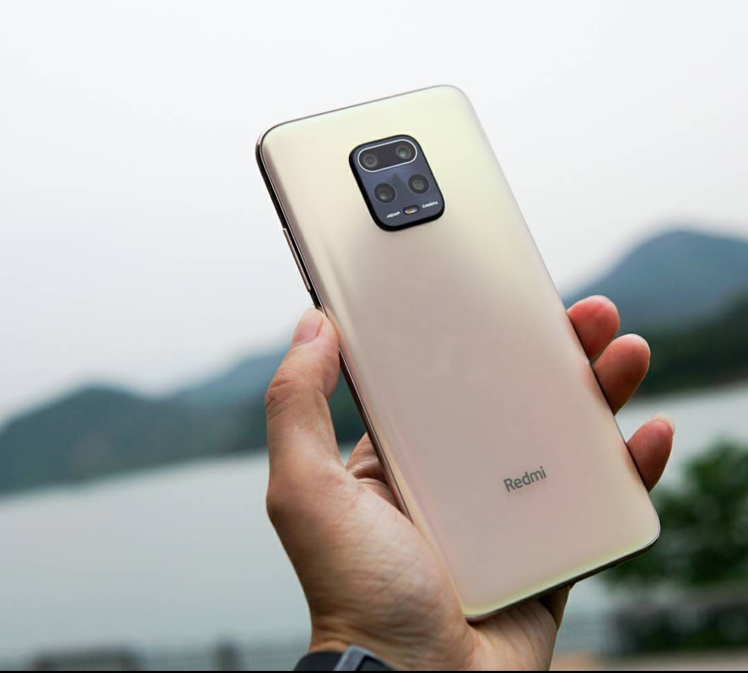 原创小米中秋亮大招,1500元档性能一哥redmi10x,真香!