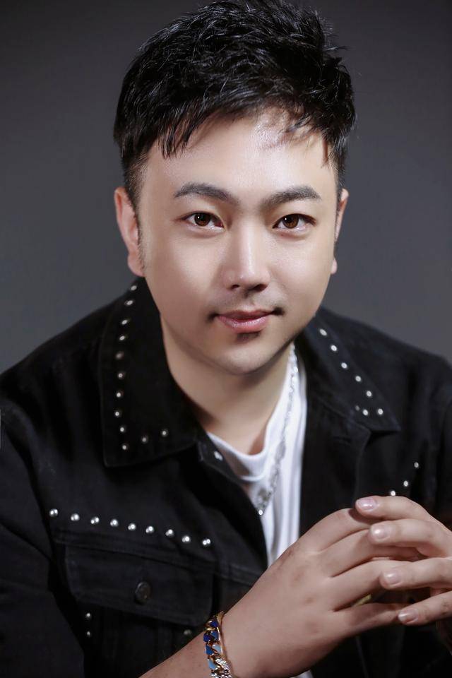 风云再起,谁主沉浮?群星秀ceo谭鑫浅谈直播电商江湖