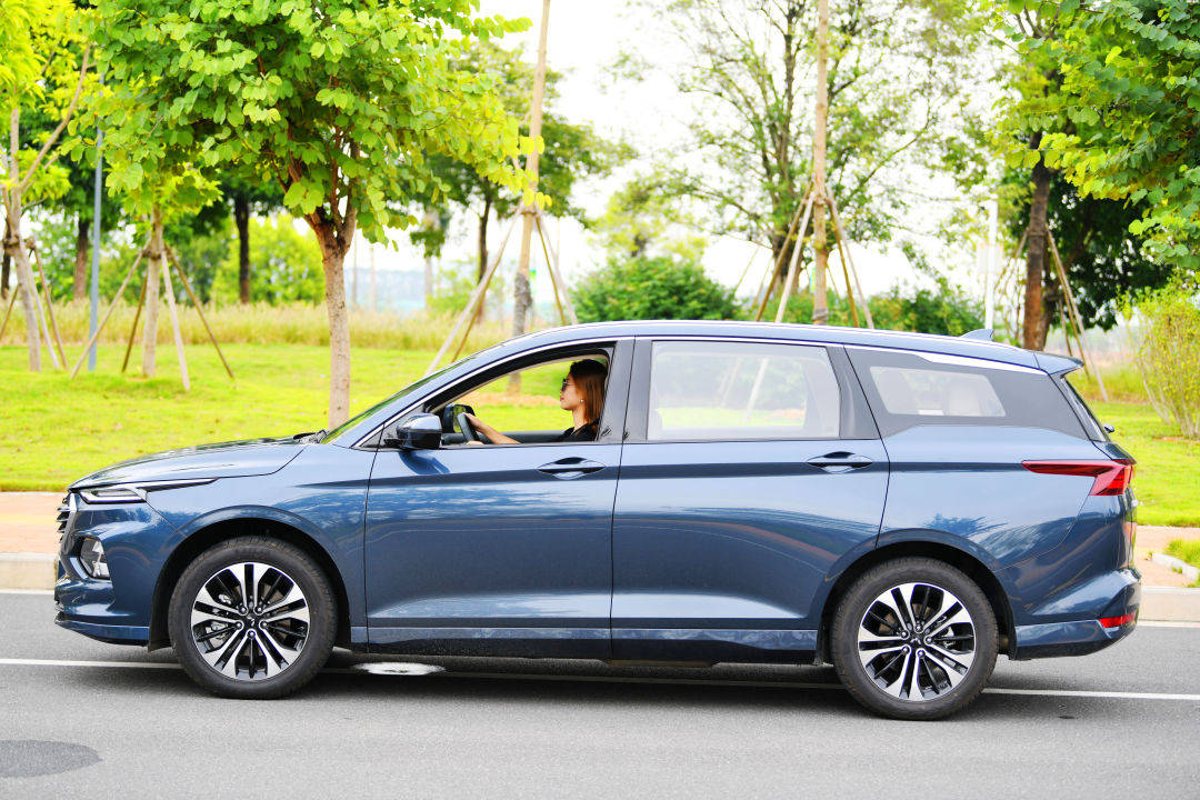 四座mpv五菱凯捷有没有前途?