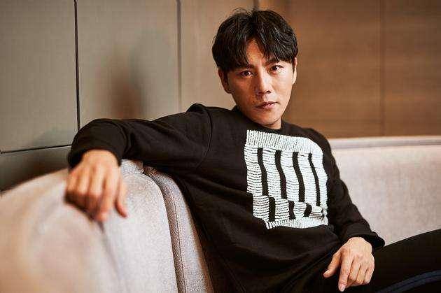 42岁秦昊大器晚成入围戛纳提名金马因演技好被伊能静认同性恋