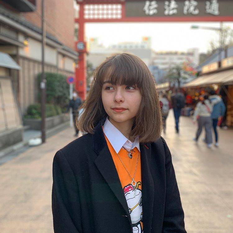 16岁德日混血樱花妹狙击宅男心p都不敢p成她这样