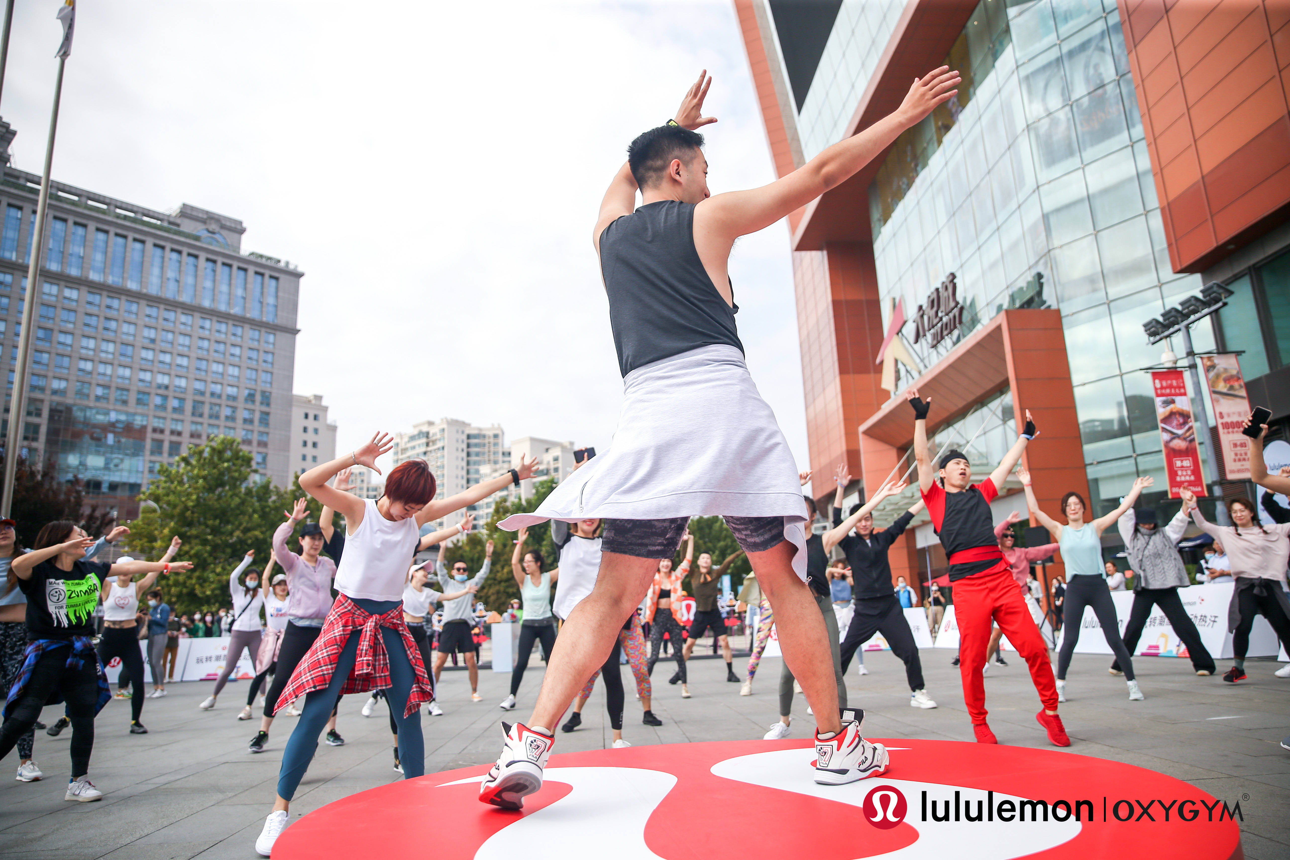 2020年9月30日,北京——运动生活方式品牌lululemon于北京朝阳大悦 