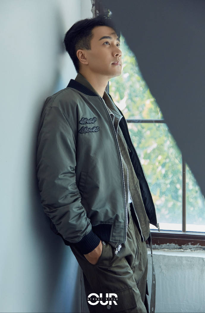 男士街拍 秋高气爽 主题 刘恺威的街拍look