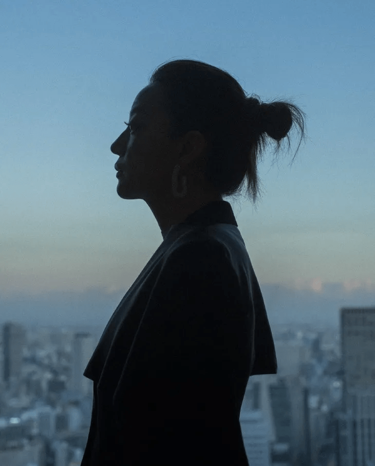 万茜的侧脸是长在标准尺上的吧