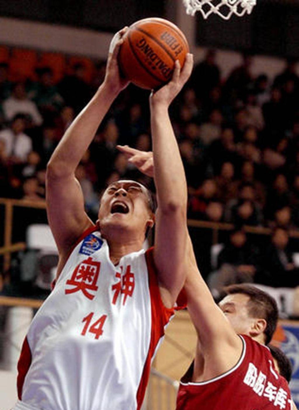 男篮中锋单涛近况:曾吃饭用脸盆,今48岁沧桑成这样?_手机搜狐网