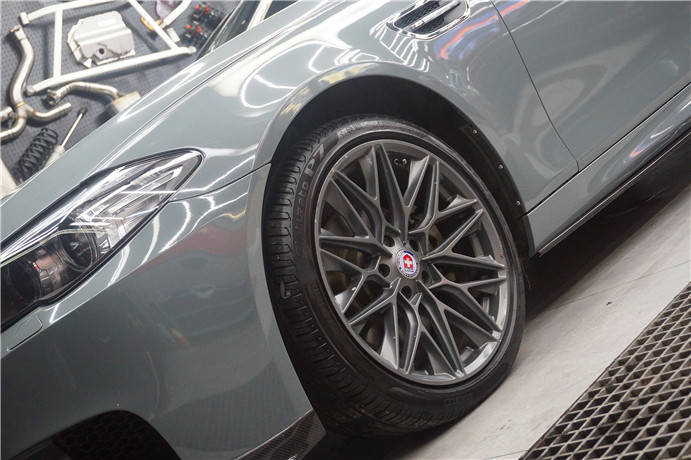 宝马5系改色美国进口秃鹰teckwrap高亮水泥灰长沙汽车贴膜