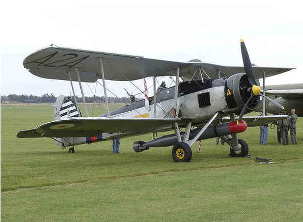 飞行速度最慢但却战绩显赫,到底是运气还是实力?英国剑鱼鱼雷机
