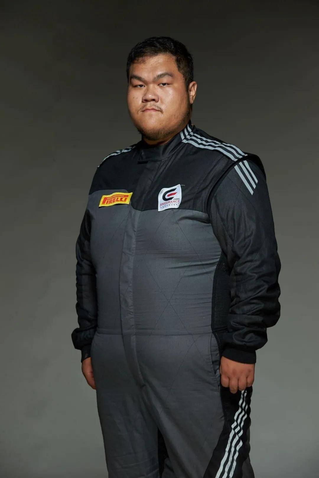 赵琛带着新赛车和新阵容的指针赛车登陆耐力赛,目标瞄准的是俱乐部组