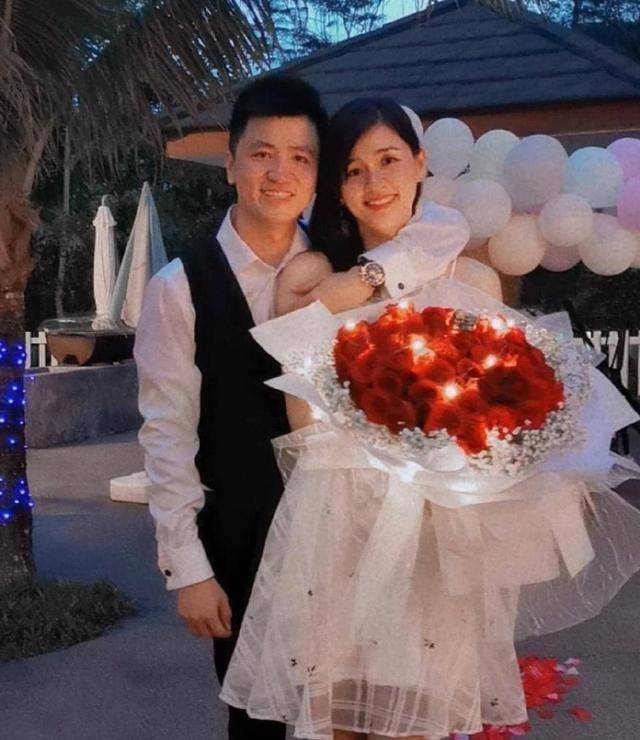 喜讯!羽坛又一女神即将结婚,男友长相帅气两人相当般配