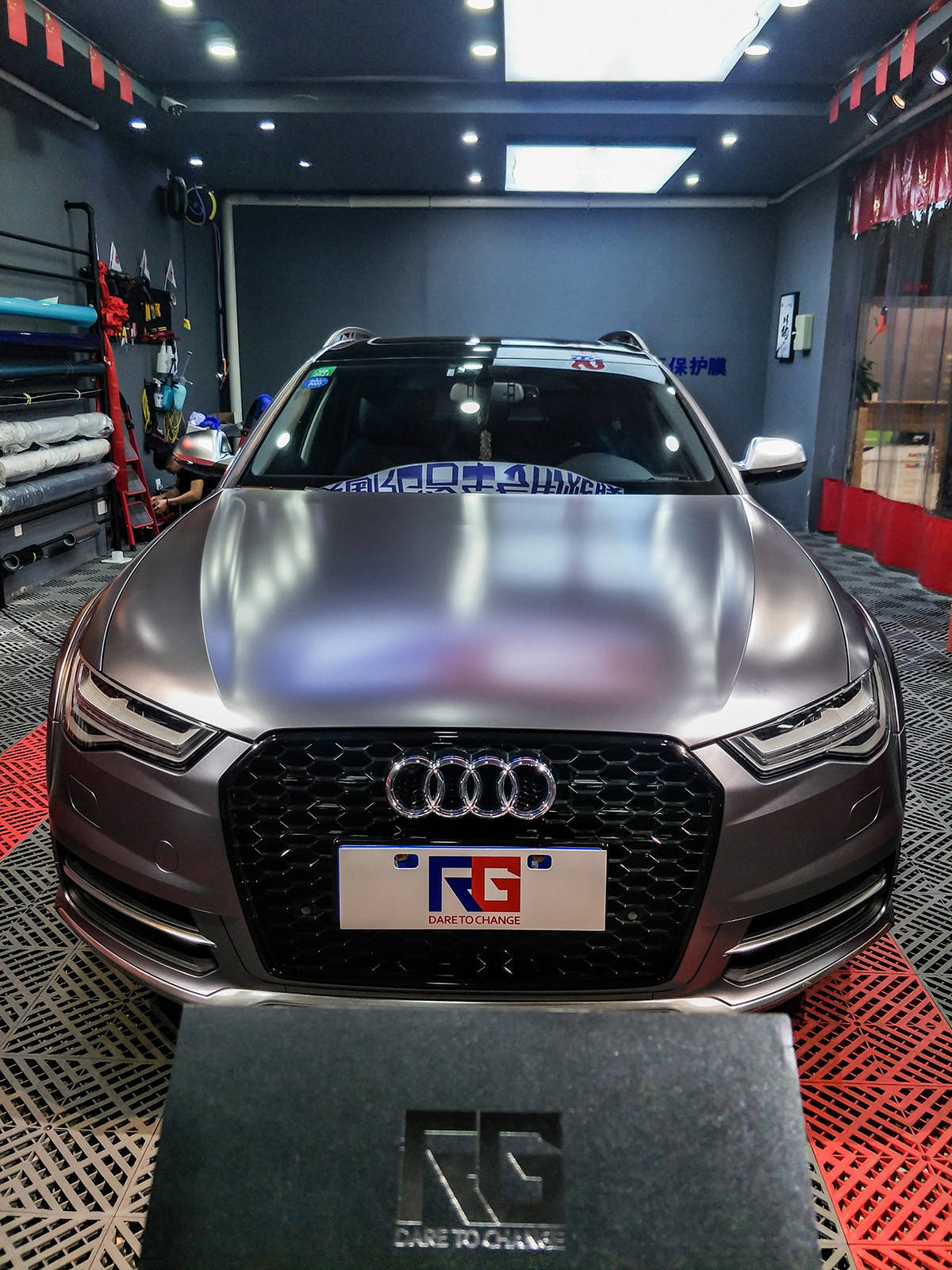 奥迪a6旅行版车身改色电光碳灰rg瑞集改色膜福建长乐