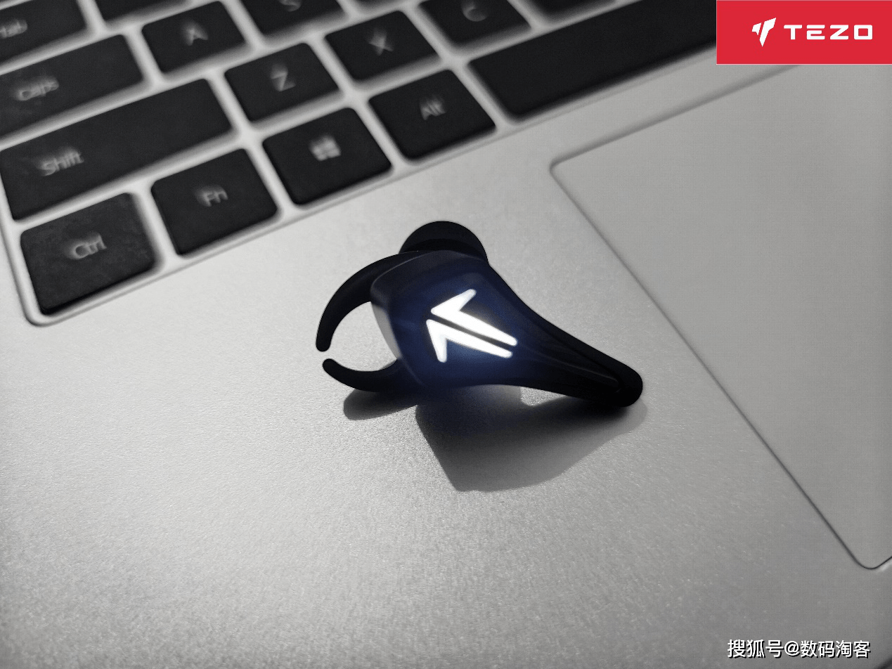 打游戏也能用蓝牙耳机?tezo spark这款耳机的低延迟颠覆你的想象