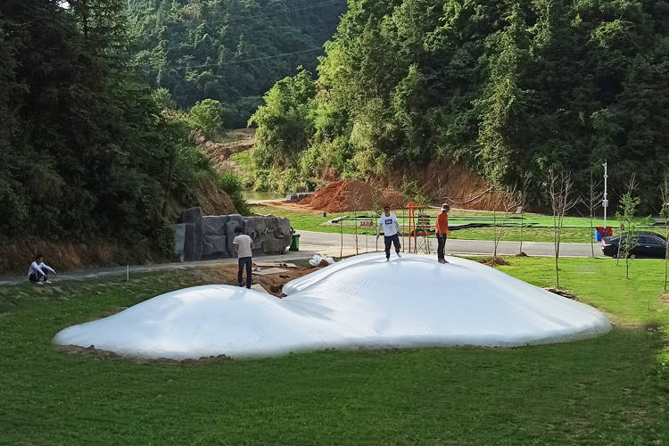 景区蹦蹦云get清秋美打,造属于秋冬季网红景区_孩子