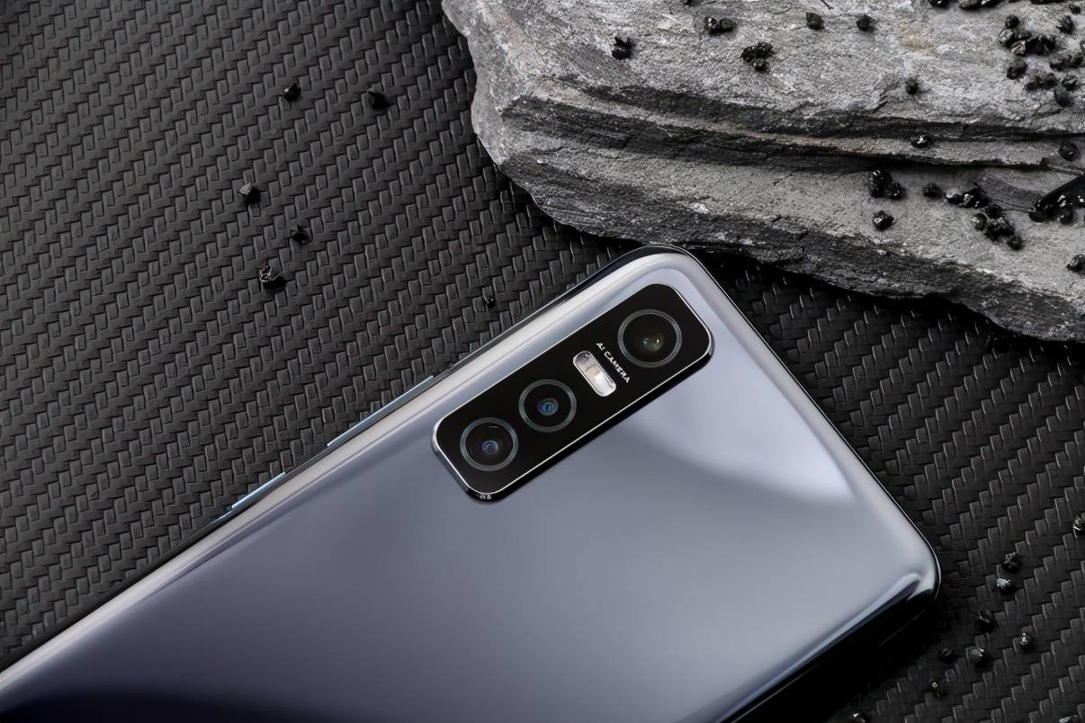 vivoy73s开售轻薄形体高清主摄售价1998元起