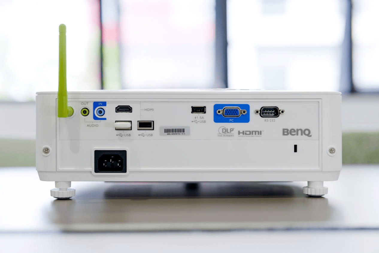 明基e582智能投影仪上手体验无智能不商务的办公新宠儿