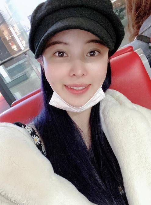 出现了非常多的娱乐新闻,让人过目不忘的,应该就是苏恩"走光事件",有