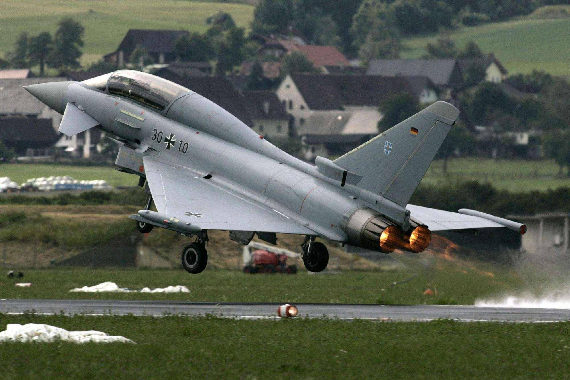 德国动用核武轰炸机演习俄专家一旦使用核弹欧洲将会被炸平