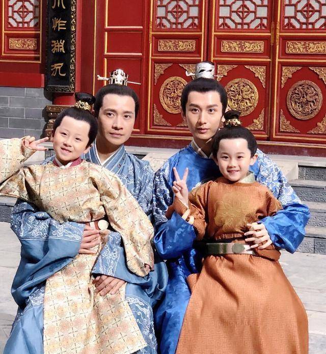 成毅路透的照片被拍下,网友:侧脸撞脸古天乐