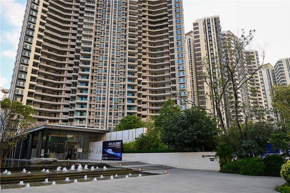 三亚保利碧桂园悦府高层在售,带装修均价28000元/㎡