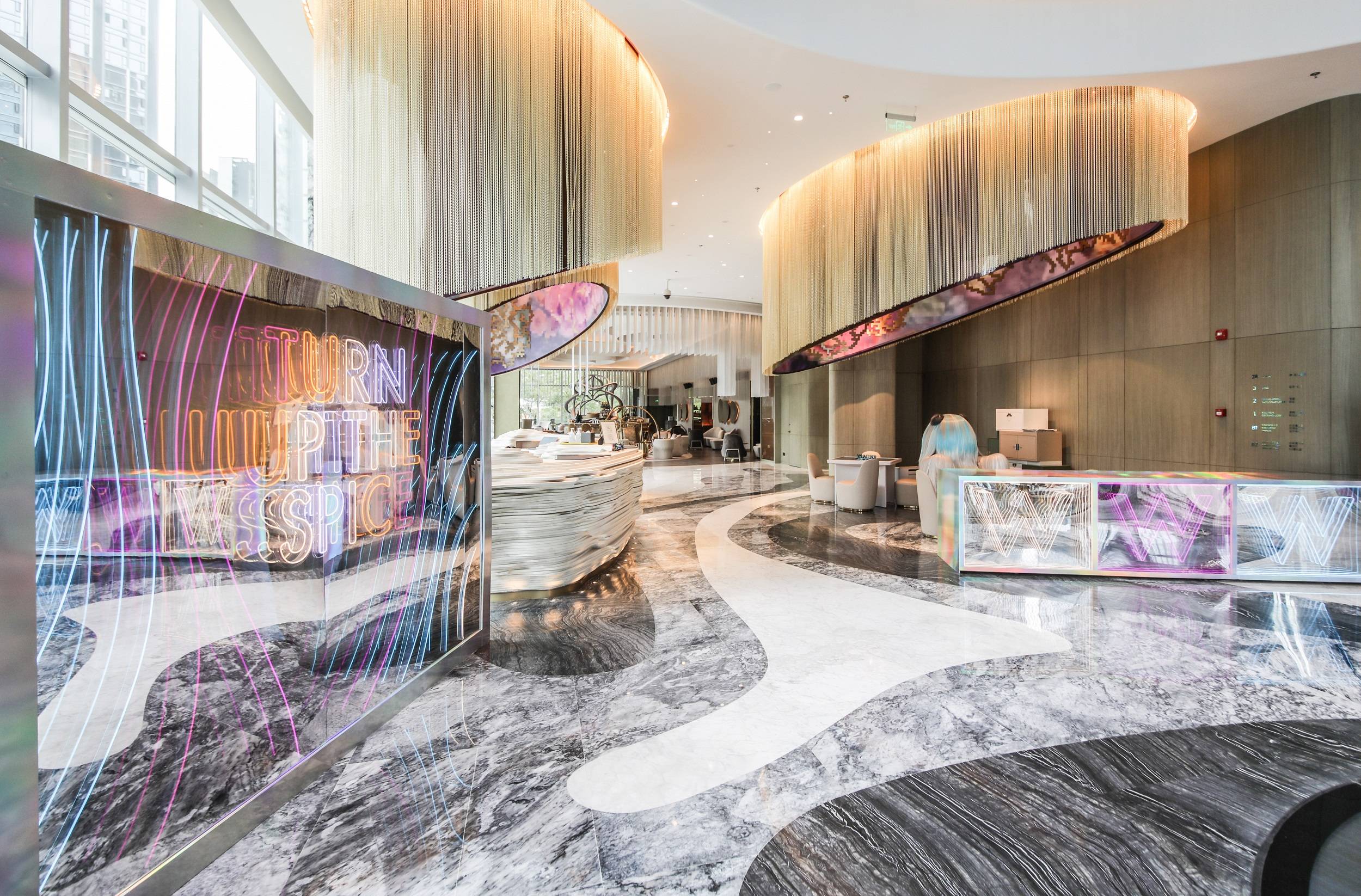 火辣升级当地奢华酒店新标准w酒店耍出都态成都w酒店闪耀启幕