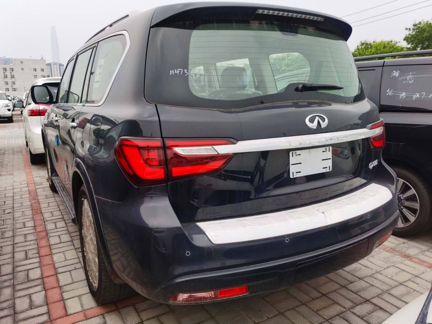 天津港19款英菲尼迪qx80全新设计特将低价