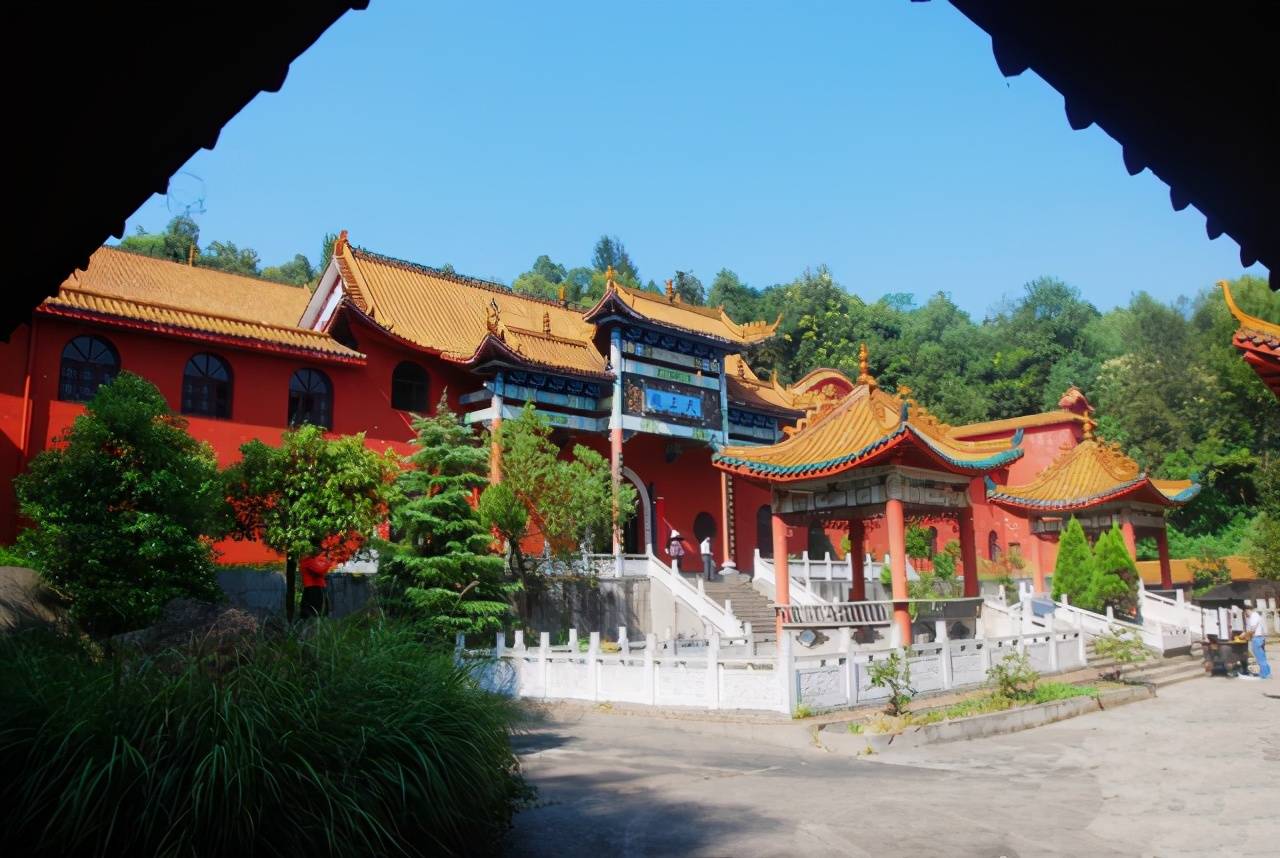 衡阳市雨母山风景区图片