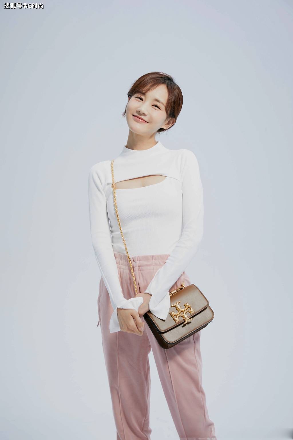 李一桐斜挎toryburch2020秋冬系列小号单肩包