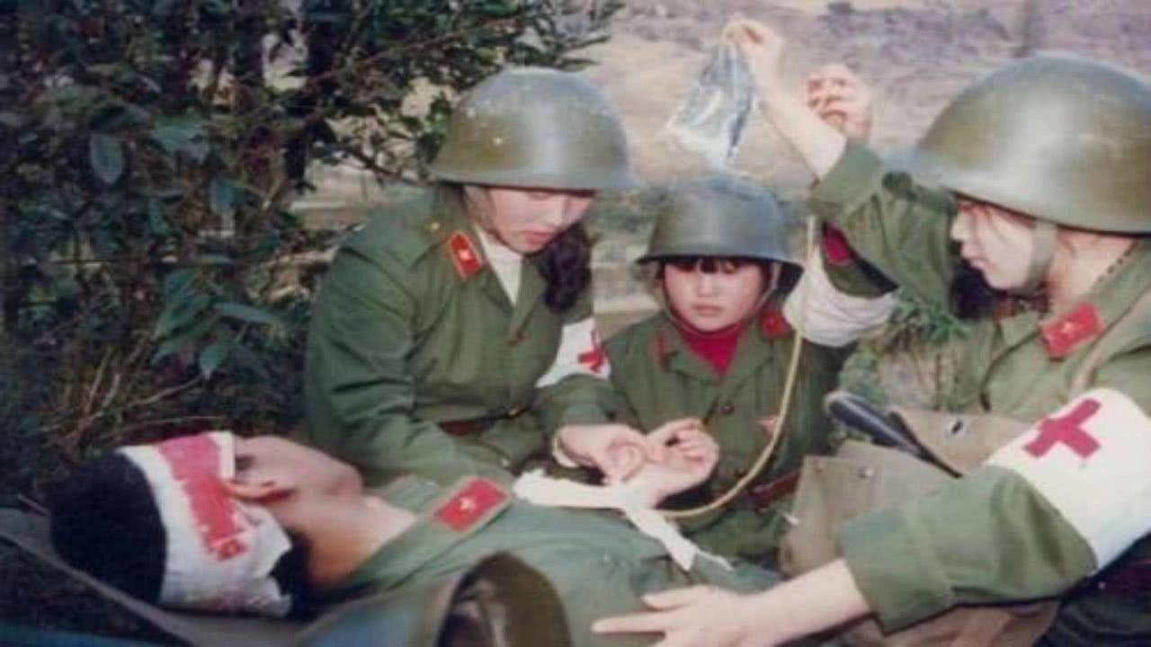 对越反击战,此人被越军俘虏,羁押6年后回国,留下4字