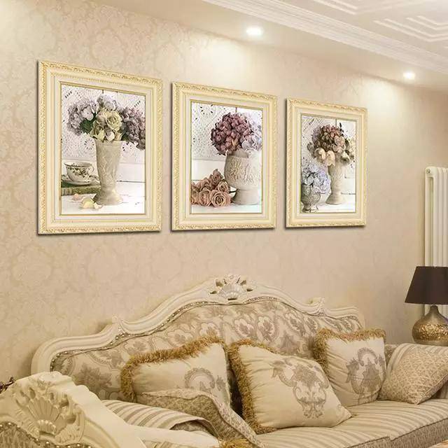 妙彩冰晶画:十款客厅沙发背景装饰画,给你装扮出一个时尚美观的客厅