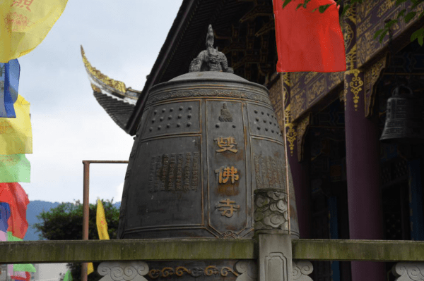 游玩双福寺与大唐一起去祈福