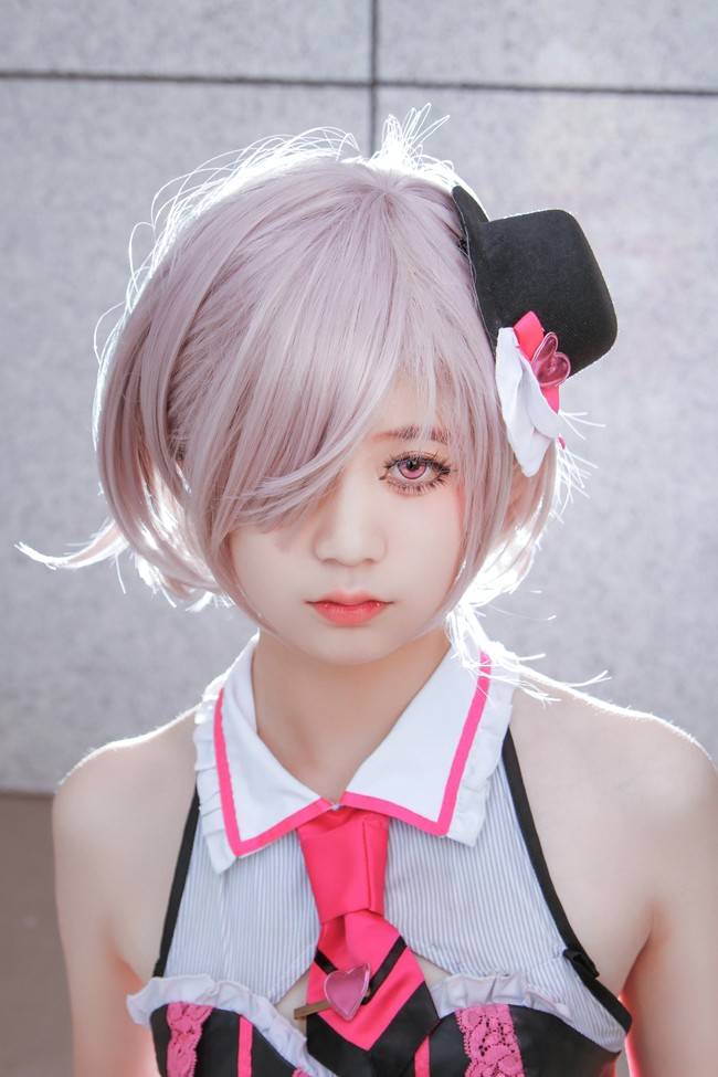 cos:玛修萤火虫场照,一只甜味小可爱